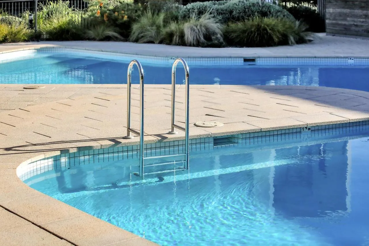 Coast 21 - 3 Bedroom Pool Side Apartment Merimbula 0*,  Australia