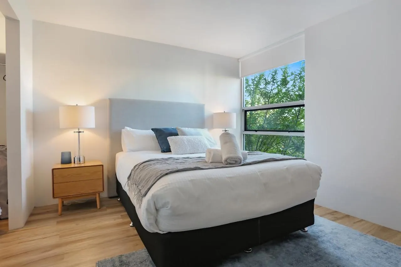 Coast 21 - 3 Bedroom Pool Side Apartment Merimbula